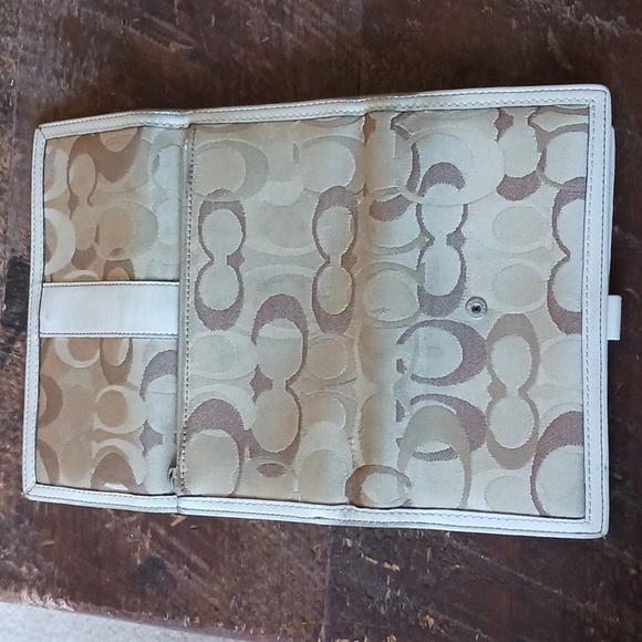 Coach Signature Checkbook Wallet - Picture 8 of 10